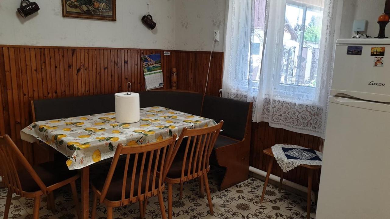 Ilona Apartmanok Balatonboglar Luaran gambar