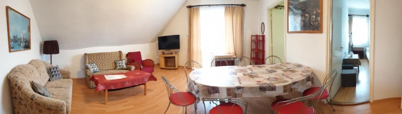Ilona Apartmanok Balatonboglar Luaran gambar