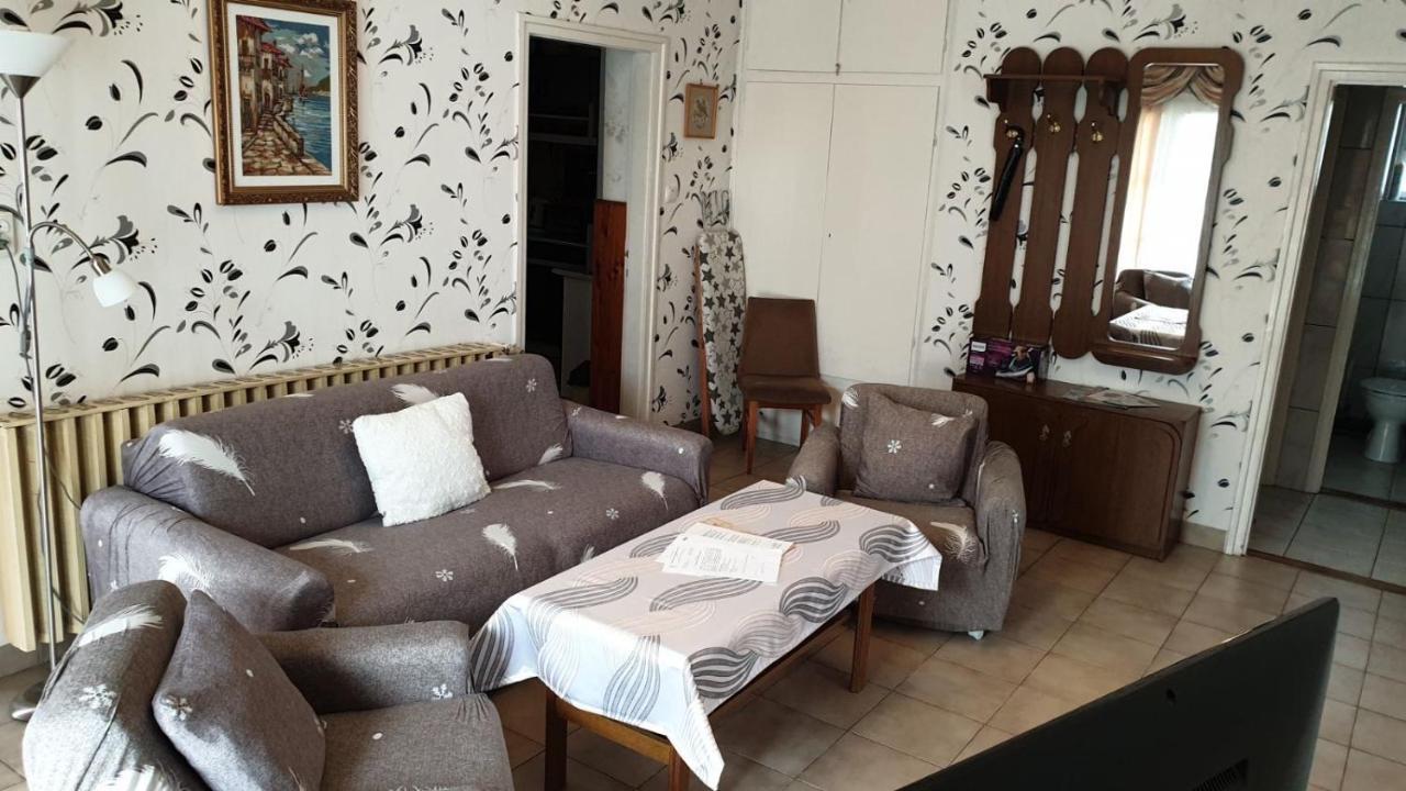 Ilona Apartmanok Balatonboglar Luaran gambar